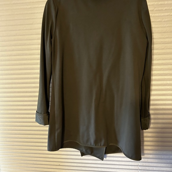 EUC Joseph Ribkoff Asymmetrical Olive Green Lightweight Jacket 10 - Picture 5 of 5